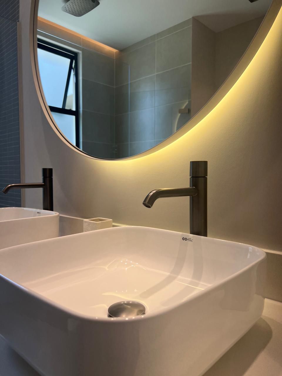 GRIFERÍA LAVAMANOS ALTA - ORBIT