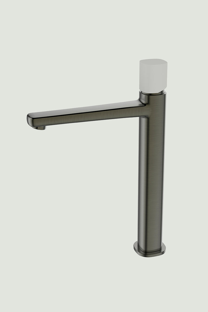 Grifería Alta Num: Elegancia y Funcionalidad | Pozzo